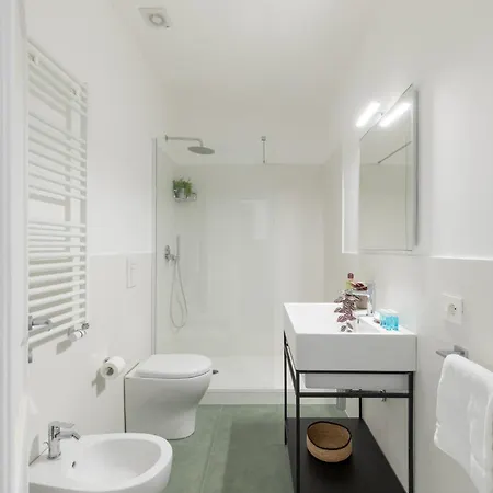 Daire Iflat Calm & Spacious Urban Oasis Fons Trevi B13 Roma